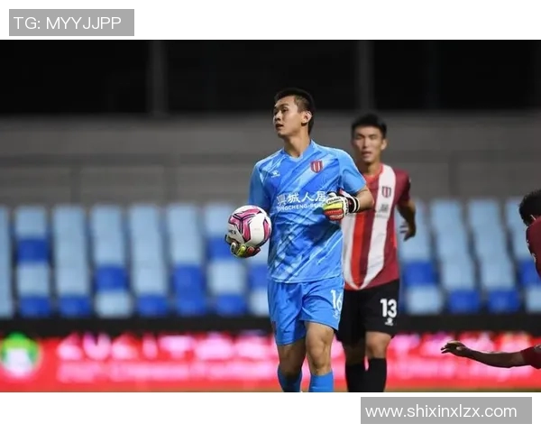 成都羽毛球队在总决赛中以86分稳居积分榜首位展现强劲实力 成都羽毛球队在总决赛中以86分稳居积分榜首位展现强劲实力