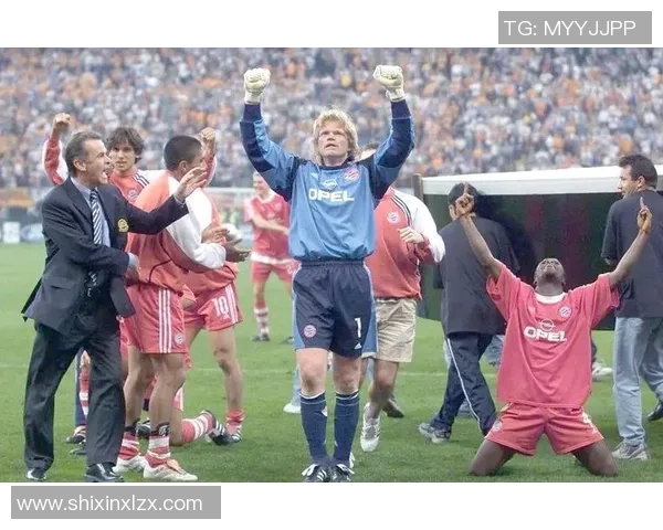 拜仁足球明星风采展示与精彩瞬间回顾 拜仁足球明星风采展示与精彩瞬间回顾