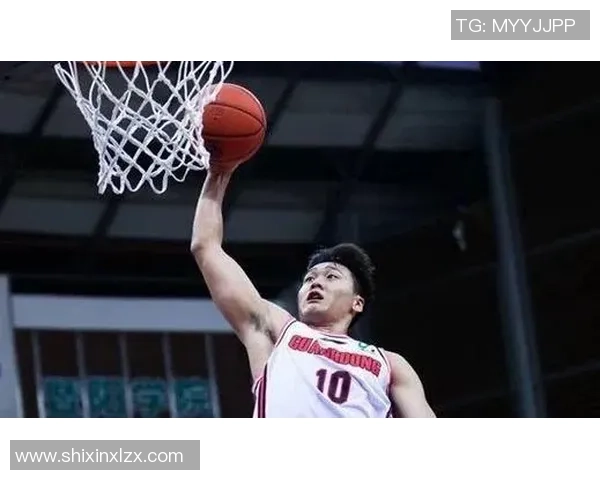 广州乒乓球队在杯赛积分榜上以66分稳居第一展现强劲实力 广州乒乓球队在杯赛积分榜上以66分稳居第一展现强劲实力