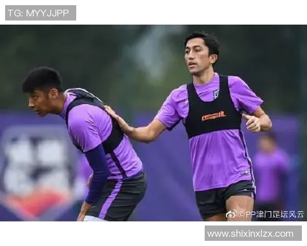 探秘足球明星的衣服尺码背后故事与时尚选择分析 探秘足球明星的衣服尺码背后故事与时尚选择分析