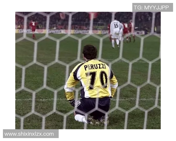 足球明星中的矮个子传奇他以身高打破常规成为球场焦点